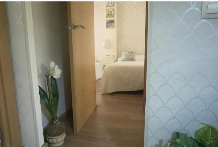Romantic Apartment With Free Parking Sevilla